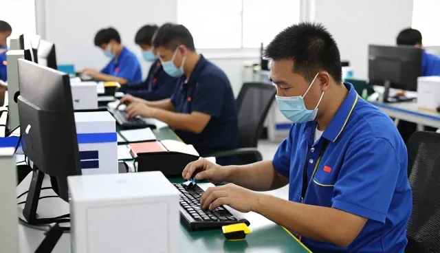 扬州宏鑫玻璃有限公司打造仓储物流下的销售于一体的解决方案